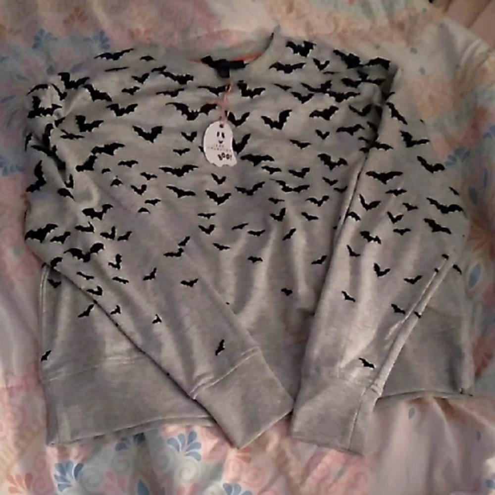 Gray Bat Pattern Sweater Small Jane Delancey Goth… - image 1